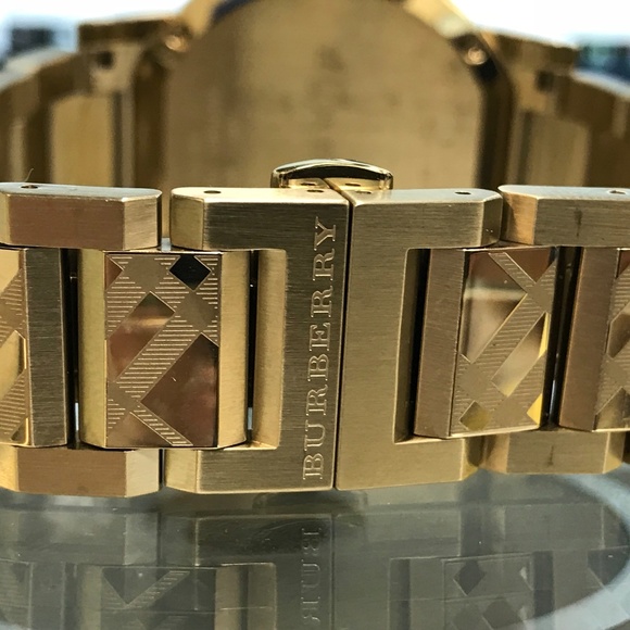 Burberry Gold Tone Steel Quartz Unisex Watch - Picture 5 of 5